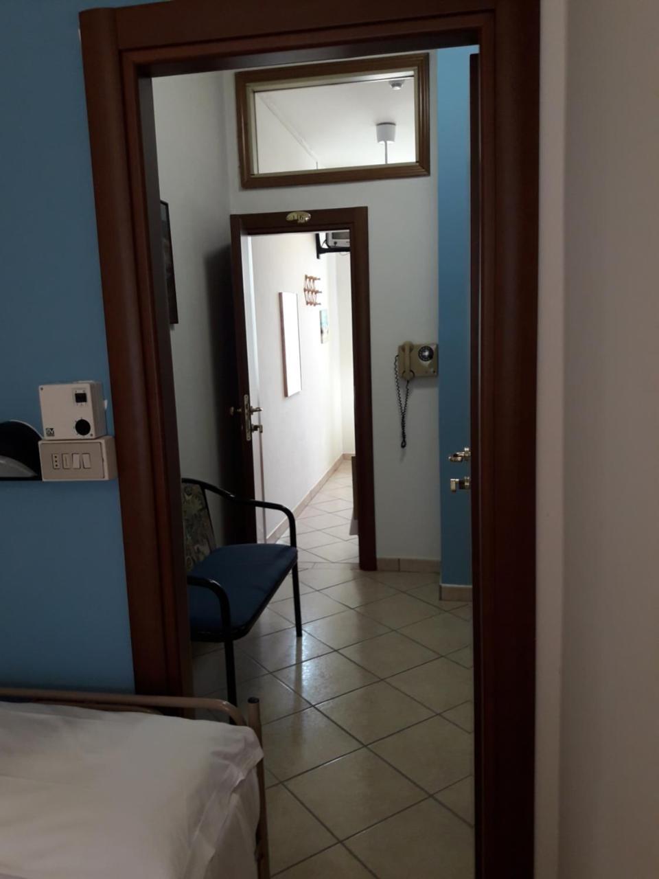 Hotel Penny Римини Экстерьер фото